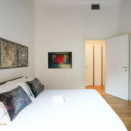 Garibaldi Center Apartament *